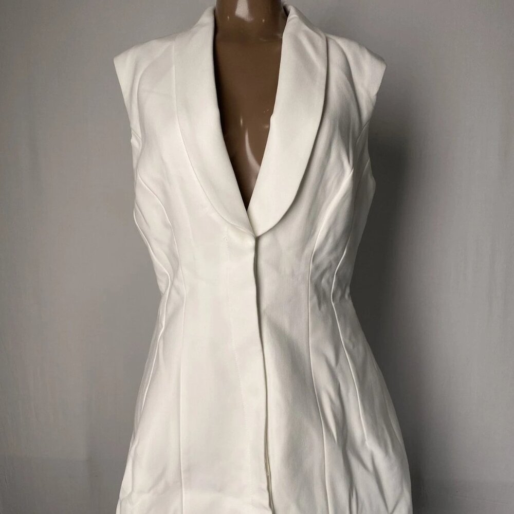 NEW BARDOT Women's Destene Tailored Mini Dress White Size M | V-Neck Hourglass